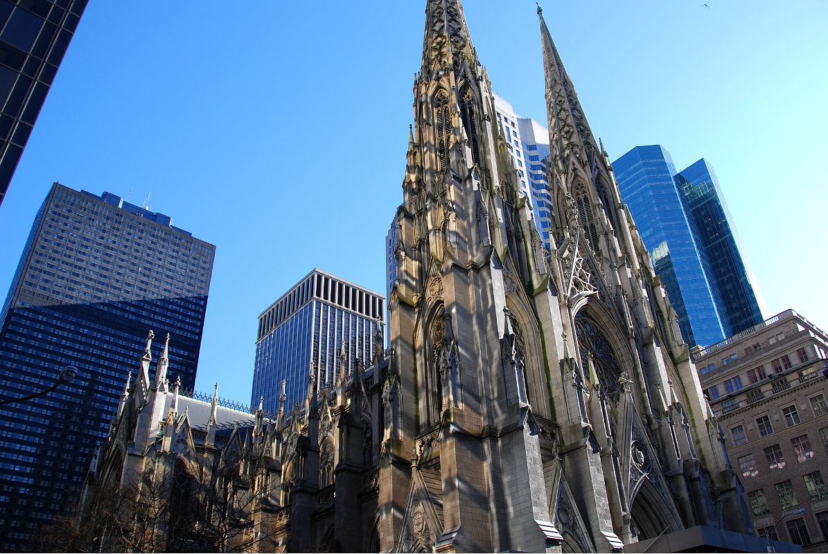 New York City Rockefeller Center 06 St Patricks Cathedral Outside